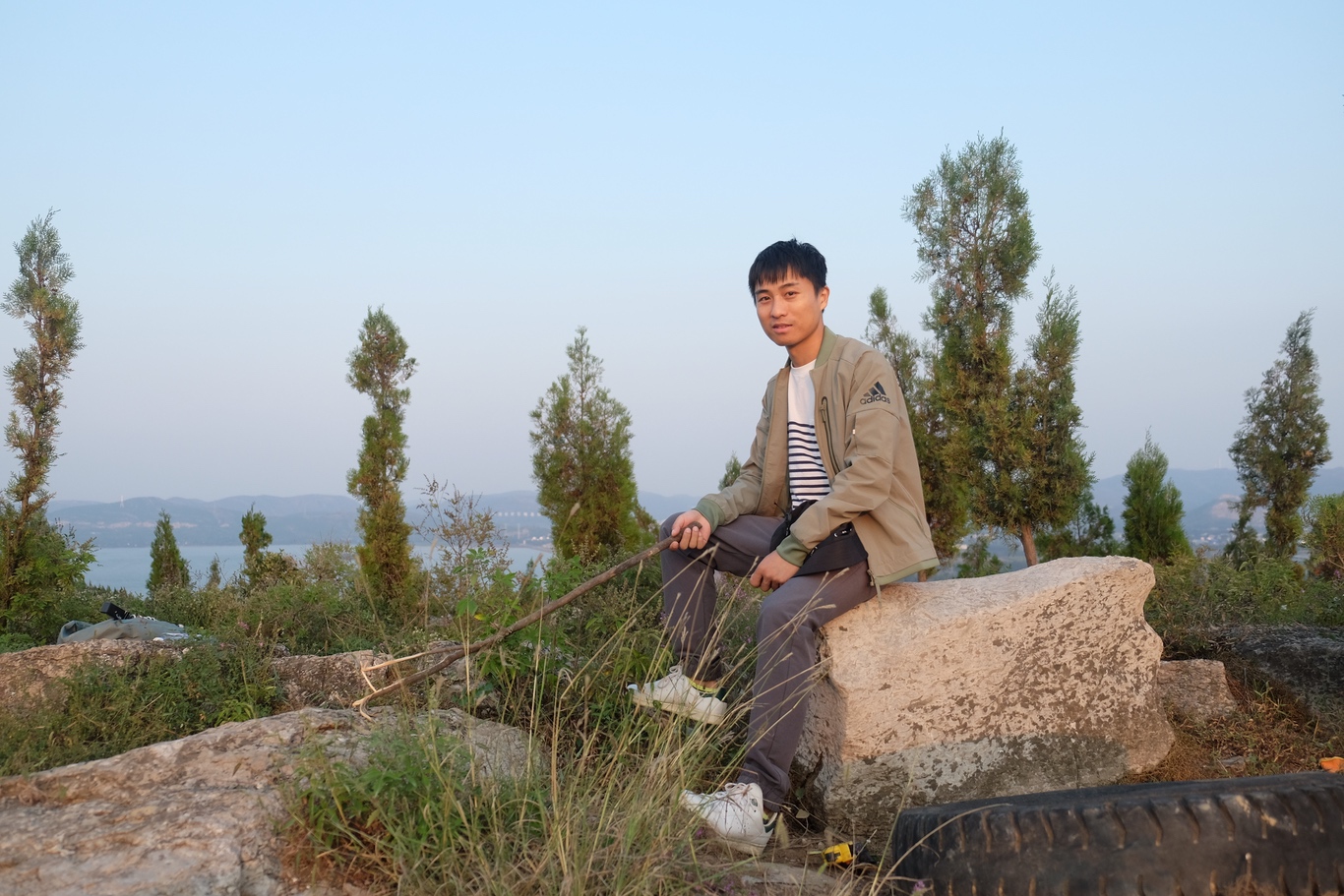 爬了次老家的山