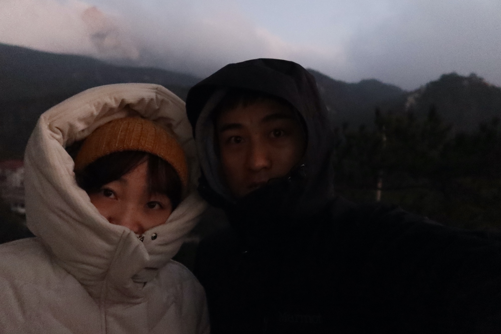 在天柱山等日出